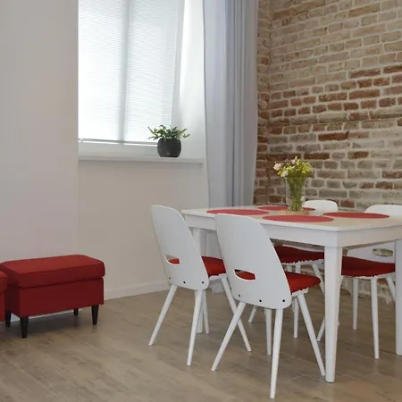 Pod Bilou Vezi Apartment Straznice